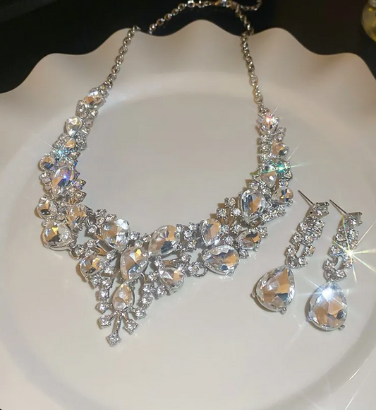 Rhombus Oval Water Drop Zirconia Necklace & Earrings Set for Women – Elegant