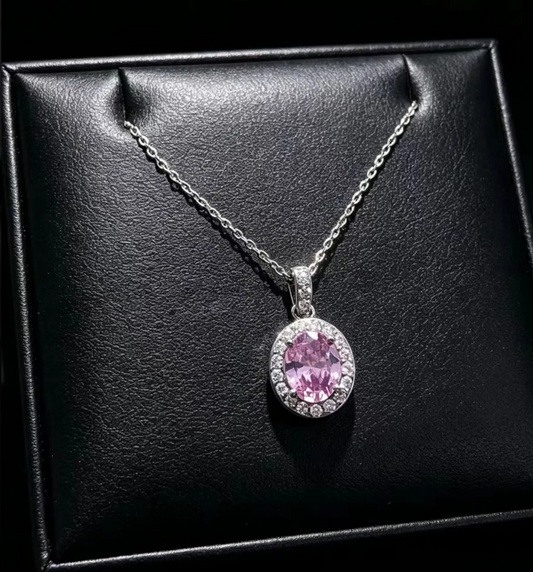 Gold Oval White Rhinestone Pendant Necklace for Women – Elegant Vintage Jewelry