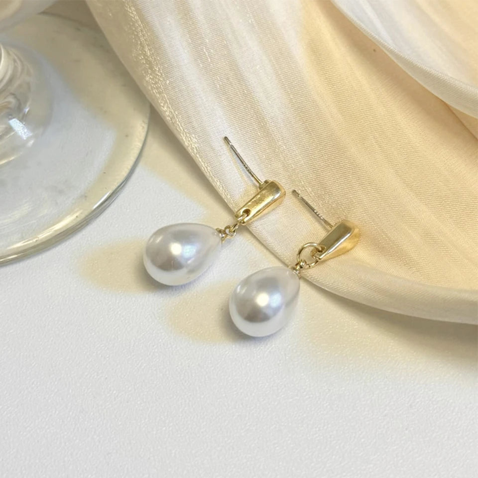 Fashion Elegant Teardrop Pear Imitation Pearl Drop Earrings Simple Versatile Jewelry Gift for Women