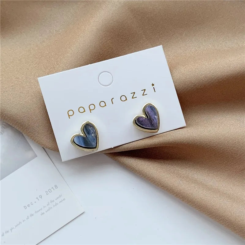 New Design Red Heart Stud Earring Women Metal Gold Color Eye Heart Lips Wedding Statement Earrings Fashion Party Jewelry