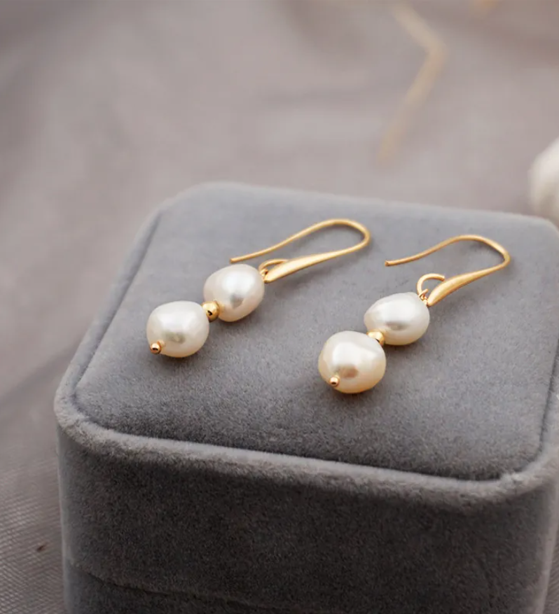 Women's Gold-Plated Baroque Freshwater Pearl Drop Earrings – 5cm