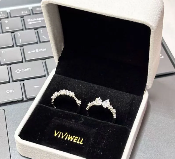 Silver Sweetheart Bow 2-Piece Matching Ring Set for Women