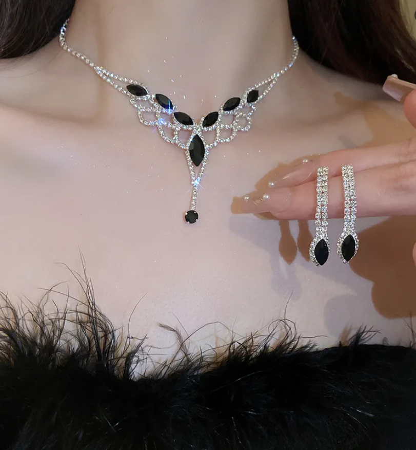 Rhombus Oval Water Drop Zirconia Necklace & Earrings Set for Women – Elegant
