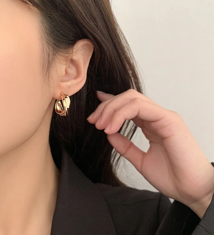 Women’s Gold-Tone Teardrop Faux Pearl Earrings – 925 Silver Posts