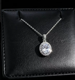 Gold Oval White Rhinestone Pendant Necklace for Women – Elegant Vintage Jewelry
