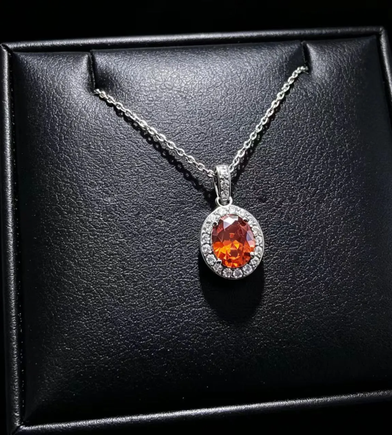 Gold Oval White Rhinestone Pendant Necklace for Women – Elegant Vintage Jewelry