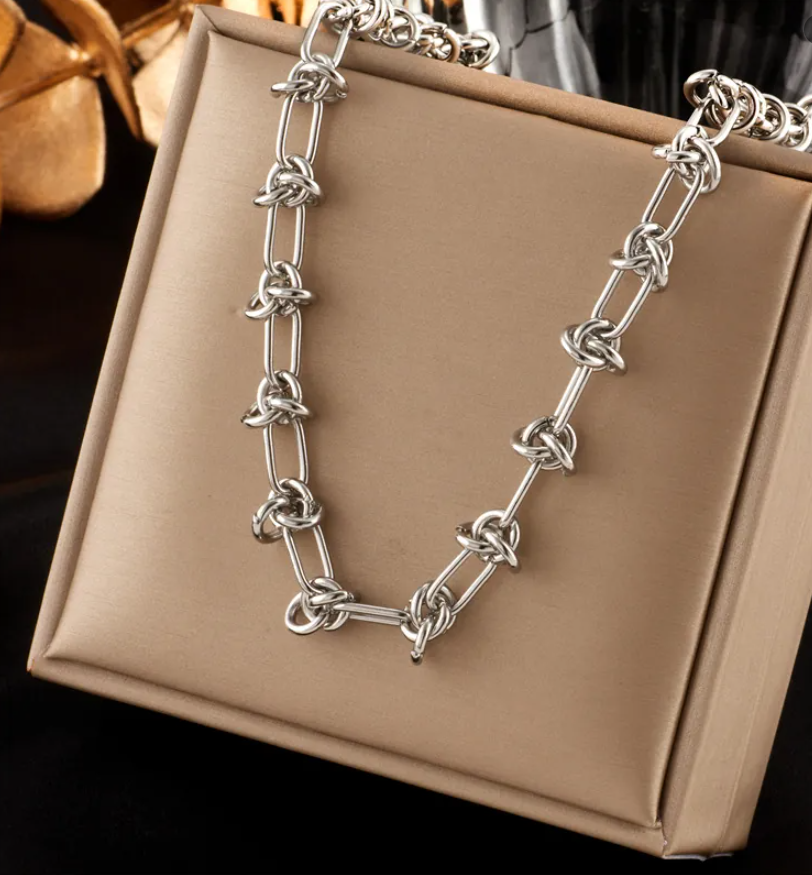 Silver Knotted Chain Bracelet for Men & Women – Stainless Steel Hip Hop Jewelry