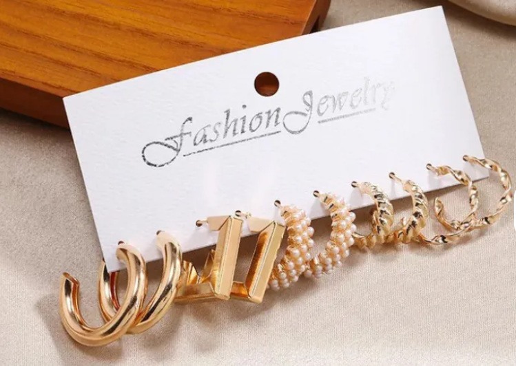 Women’s Gold-Tone Big Hoop Earrings with Faux Pearl Detail – Vintage Style