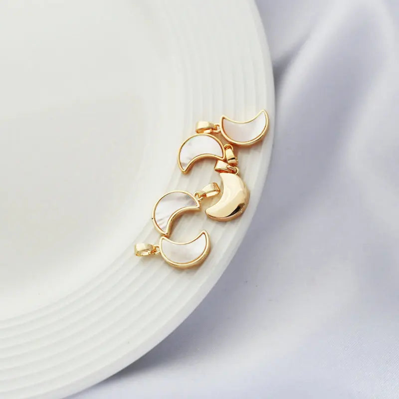9X19Mm 14K Gold Color Plated Sheel Moon Shape Connect Charms Pendants Jewelry Making Supplies Diy Accessories