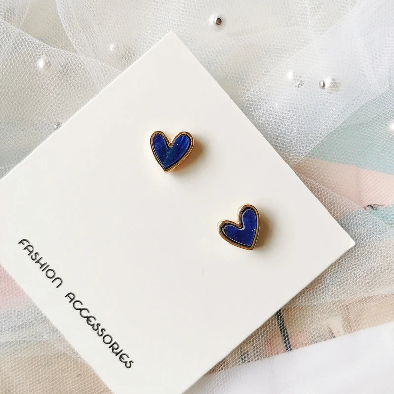 New Design Red Heart Stud Earring Women Metal Gold Color Eye Heart Lips Wedding Statement Earrings Fashion Party Jewelry